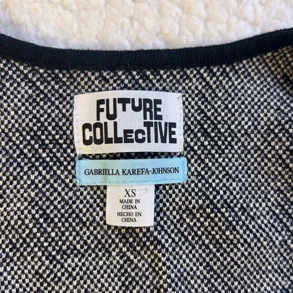Future Collective Plaid Knit Crop Tank XS Black White Checkered Top - Picture 4 of 4